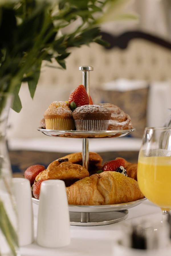 Hotel Gran San Bernardo - Riccione - Fronte Mare Con Cucina Esterno foto