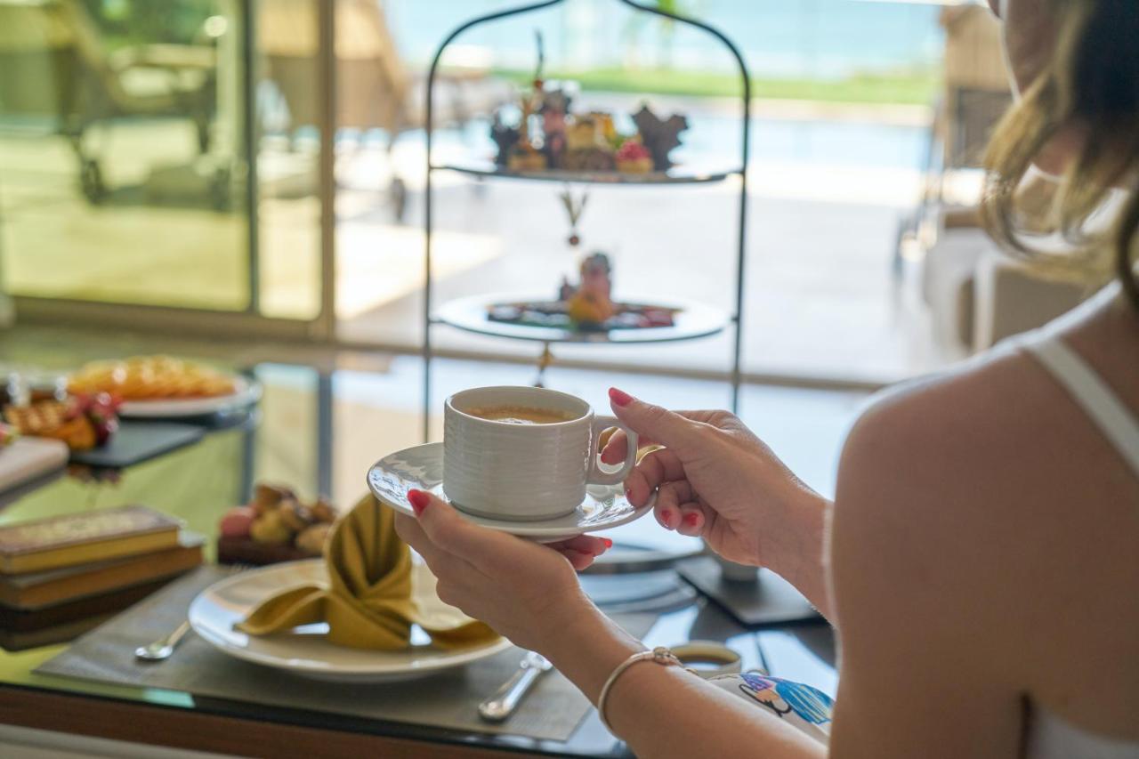 Hotel Gran San Bernardo - Riccione - Fronte Mare Con Cucina Esterno foto