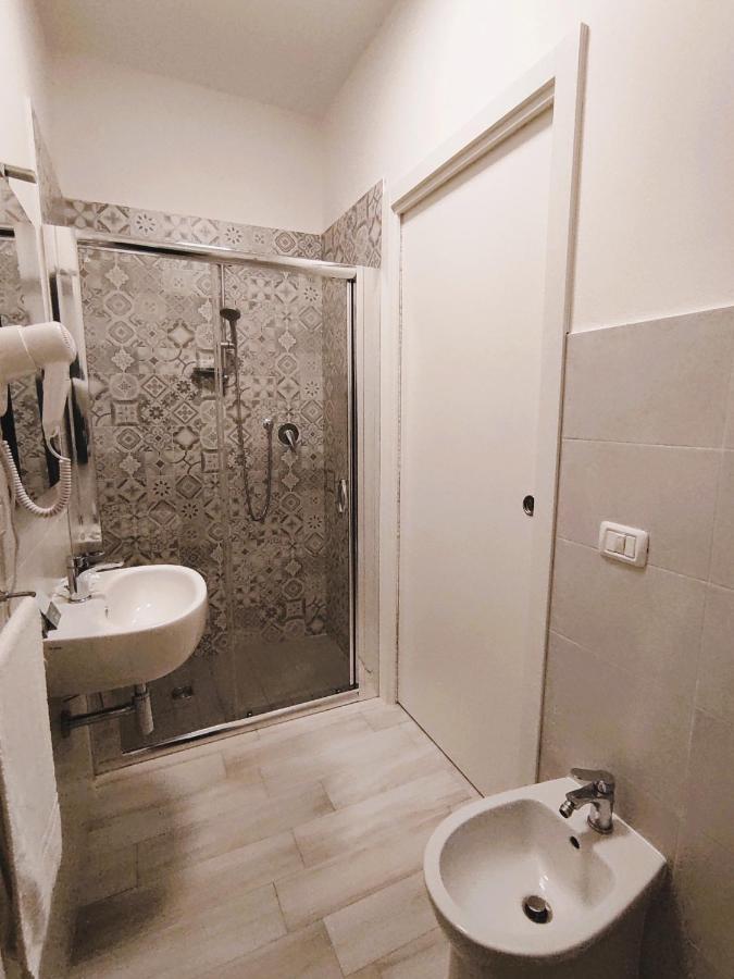 Hotel Gran San Bernardo - Riccione - Fronte Mare Con Cucina Esterno foto