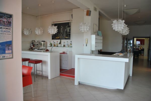 Hotel Gran San Bernardo - Riccione - Fronte Mare Con Cucina Esterno foto