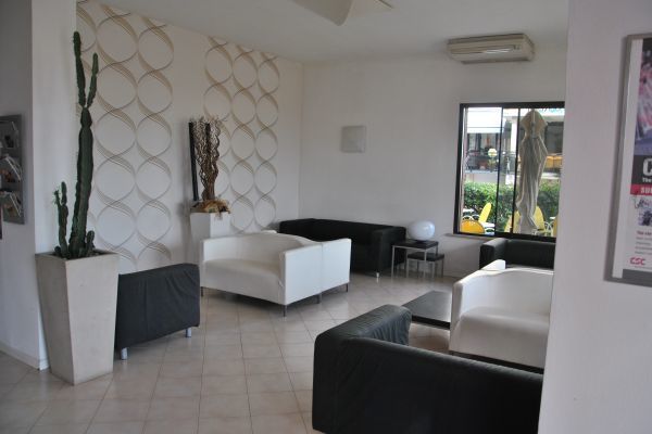 Hotel Gran San Bernardo - Riccione - Fronte Mare Con Cucina Esterno foto