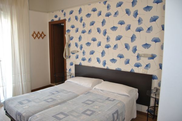 Hotel Gran San Bernardo - Riccione - Fronte Mare Con Cucina Esterno foto